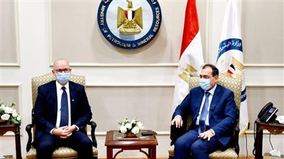 مباحثات مصرية كندية فى مجالات البترول والغاز والتعدين