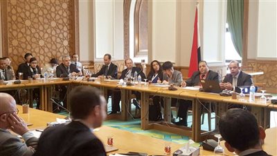 رئيس البورصة يحاضر ممثلي سفارات 35 دولة للترويج لسوق المال