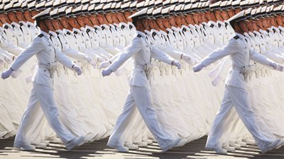 البحرية الصينية تطلق أكبر مدمرة محلية الصنع