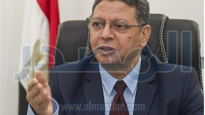  وزير القوى العاملة: استئناف العمل بـ