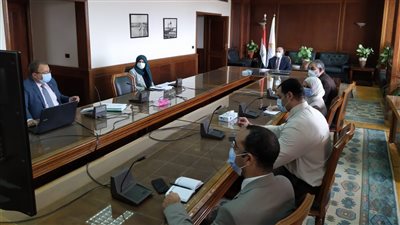 وزير الري يستعرض موقف دراسات تقييم تأهيل الترع