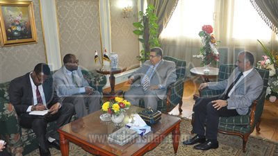 خلال استقباله السفير الأثيوبي.. وزير التعليم العالي: مصر مستعدة لدعم المؤسسات التعليمية بأثيوبيا