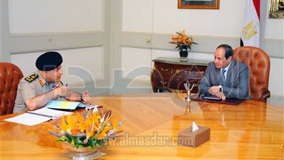 الرئيس يبحث مع وزير الدفاع تطورات الميسترال 