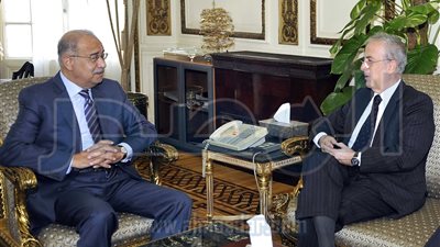 رئيس الوزراء يبحث زيادة الإستثمارات والمشروعات المشتركة بين مصروأسبانيا