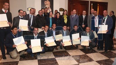 وزيرة السياحة تشهد تخريج أول دفعة من دورة «المرشد البيئى» 