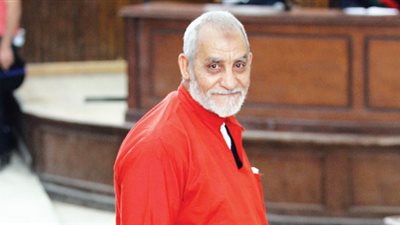 محاكمة بديع و78 إخوانيًا بـ