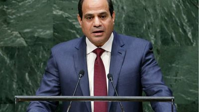 السيسي يحث بريطانيا ودول حلف الاطلسي على بذل مزيد من الجهد في ليبيا