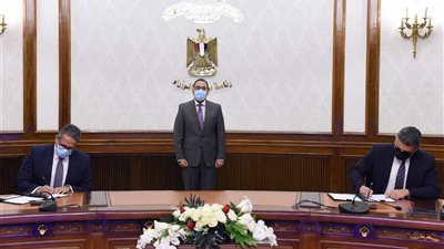 مدبولي يشهد مراسم التعاقد مع التحالف الفائز بتشغيل خدمات المتحف الكبير