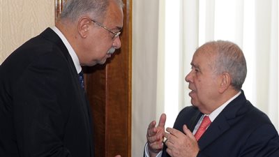 مجلس الوزراء يحدد شروط وظيفة معاوني الوزير