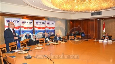 وزير التجارة والصناعة يصدر قراراً بتشكيل المجلس الأعلي للشراكات القطاعية 