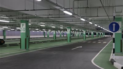 إنشاء أول موقف سيارات يعمل بالطاقة الشمسية في مصر