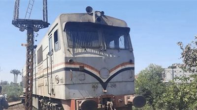 خروج جرار قطار طنطا- دمياط عن القضبان دون وقوع إصابات