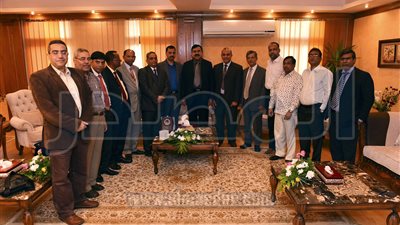 هيئة قناة السويس تستقبل وزير النقل البحري البنجلاديشي ونائب وزير المياه والري الصيني