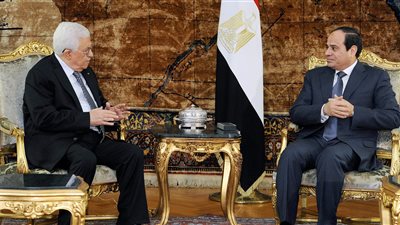 السيسي يبحث مع 