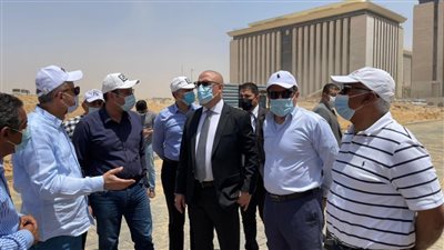 وزير الإسكان يتفقد «جاردن سيتي الجديدة» والحي الحكومي بالعاصمة الإدارية