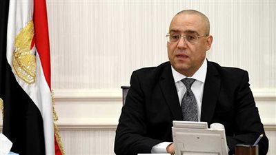 وزير الإسكان يتفقد مشروعات الشريط النهرى السياحى بمدينة أسوان الجديدة