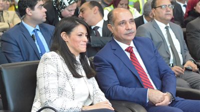 بدء التشغيل التجريبي لمطار «سفنكس» الدولي