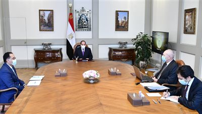 السيسي يوجه بتركيز استراتيجية مشروعات المنطقة الاقتصادية على توطين التكنولوجيا