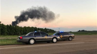 فيديو.. مقتل 16 شخصًا في تحطم طائرة عسكرية أمريكية