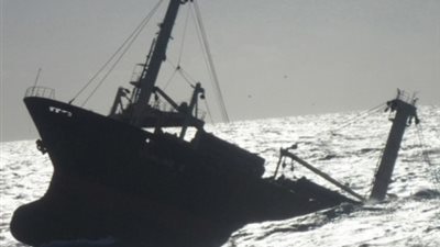 القوات البحرية تنقذ 40 سائحا أجنبيا من الغرق في الغردقة