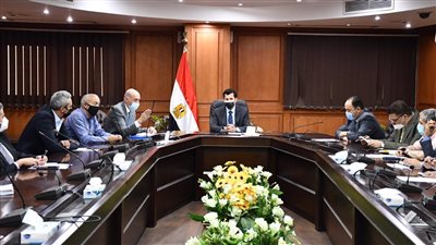 وزير الرياضة يناقش ملف استضافة مصر لبطولة العالم للخماسي الحديث