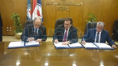 توقيع 5 إتفاقيات للبحث عن البترول والغاز مع شركات عالمية بقيمة 2,2 مليار دولار