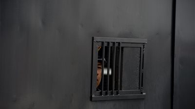 المكسيك.. السجن 27 عاما لـ 6 رجال شرطة هربوا من المجرمين