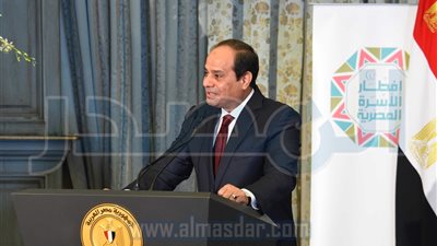 السيسي بـ 