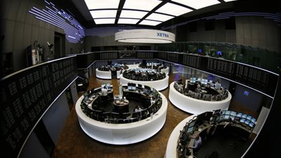 الأسهم الأوروبية تفتح منخفضة وسينجنتا يصعد بدعم أنباء عن عرض إستحواذ