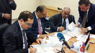 مذكرة تفاهم بين مصر والأردن والعراق لتعزيز التعاون فى مجالات البترول والغاز الطبيعى