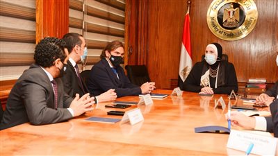 جامع تبحث مع وفد «بي إس إتش» العالمية تلبية احتياجات السوق من الأجهزة المنزلية
