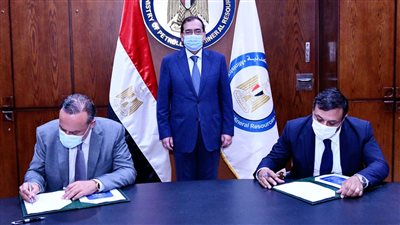 باستثمارات 5.2 مليون دولار.. توقيع عقد للبحث عن الذهب في الصحراء الشرقية