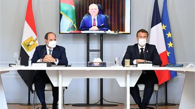 السيسي يعلن تقديم 500 مليون دولار كمبادرة مصرية لإعادة إعمار قطاع غزة