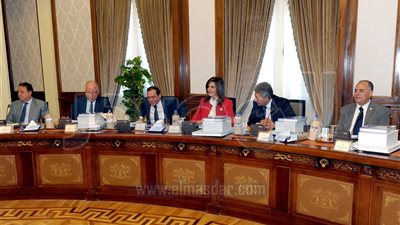 محافظة البحر الأحمر تصرف فروق أسعار للمقاولين بمشروع الاسكان الإجتماعى