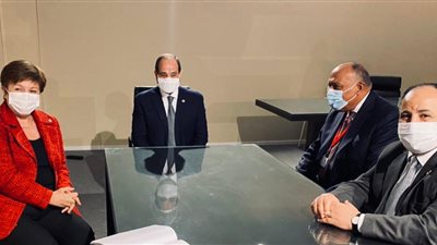 السيسي يلتقي مدير عام صندوق النقد الدولي فى باريس
