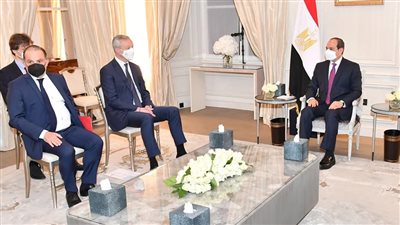 السيسي يبحث مع وزير المالية الفرنسي تعزيز التعاون الاقتصادي