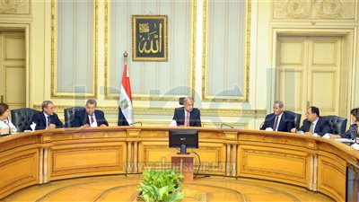 رئيس الوزراء يوجه بالتوسع في مدارس النيل: نموذج تعليمي متميز