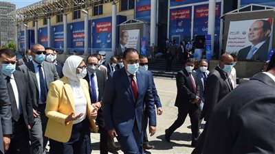 مدبولي يدعو المواطنين للإسراع في التسجيل لتلقي لقاح «كورونا»