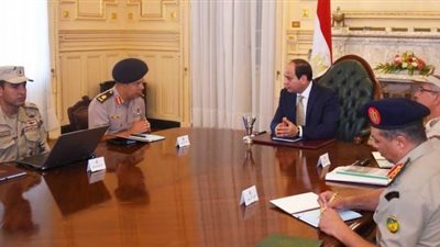 السيسي يجتمع مع قائد المنطقة الشمالية العسكرية
