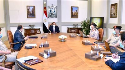 السيسي يوجه بالتوسع في إنشاء وتطوير الطرق والمحاور بالقاهرة الكبرى
