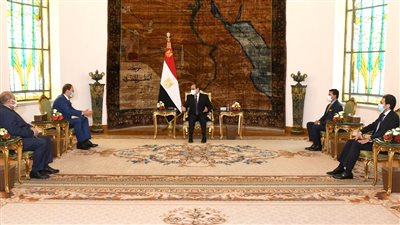 السيسي يتسلم وسام استحقاق اللجنة الأولمبية الإفريقية