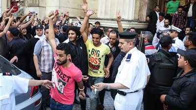 وصول متظاهري 