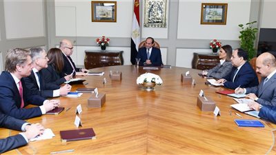 السيسي يبحث مع وزير الاقتصاد الألماني تعزيز العلاقات التجارية