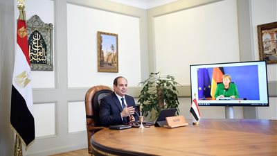 ميركل تعرب لـ «السيسي» عن تقدير المانيا لدور مصر في وقف إطلاق النار بفلسطين
