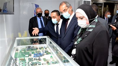 تدشين خطوط إنتاج أول منتج عربي من التابلت واللاب توب