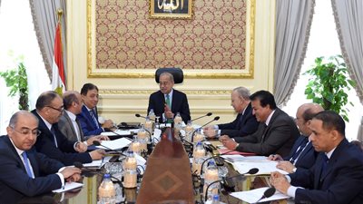 رئيس الوزراء يتابع الموقف الحالي لمشروع قانون تنظيم العمل بالمستشفيات الجامعية