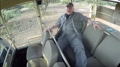 شاهد: انهيار وسباب عزت أبو عوف لحظة هجوم أسود 