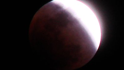 معهد الفلك: خسوف جزئي للقمر في مصر والمنطقة العربية الاثنين المقبل