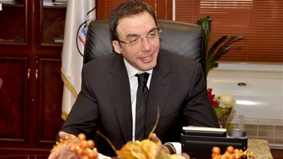 محافظ بنى سويف يوجه بتذليل كافة العقبات التى تواجه المستثمرين