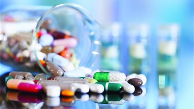 دراسة: تناول المضادات الحيوية يحد من الاستفادة من فوائد الرضاعة الطبيعية